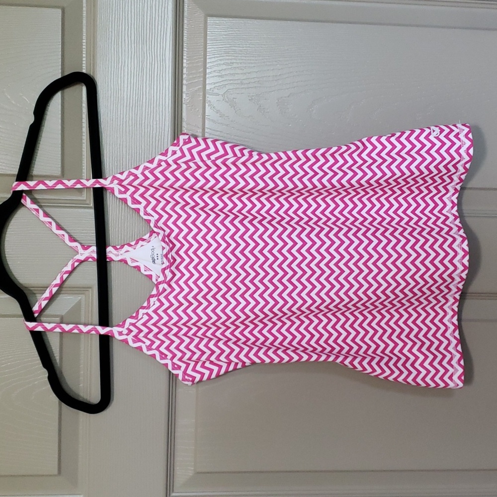 Gap Body Chevron shelf bra tank top size medium